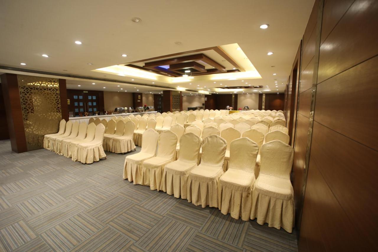 The Byke Suraj Plaza Pure Veg, Thane Hotel Exterior photo