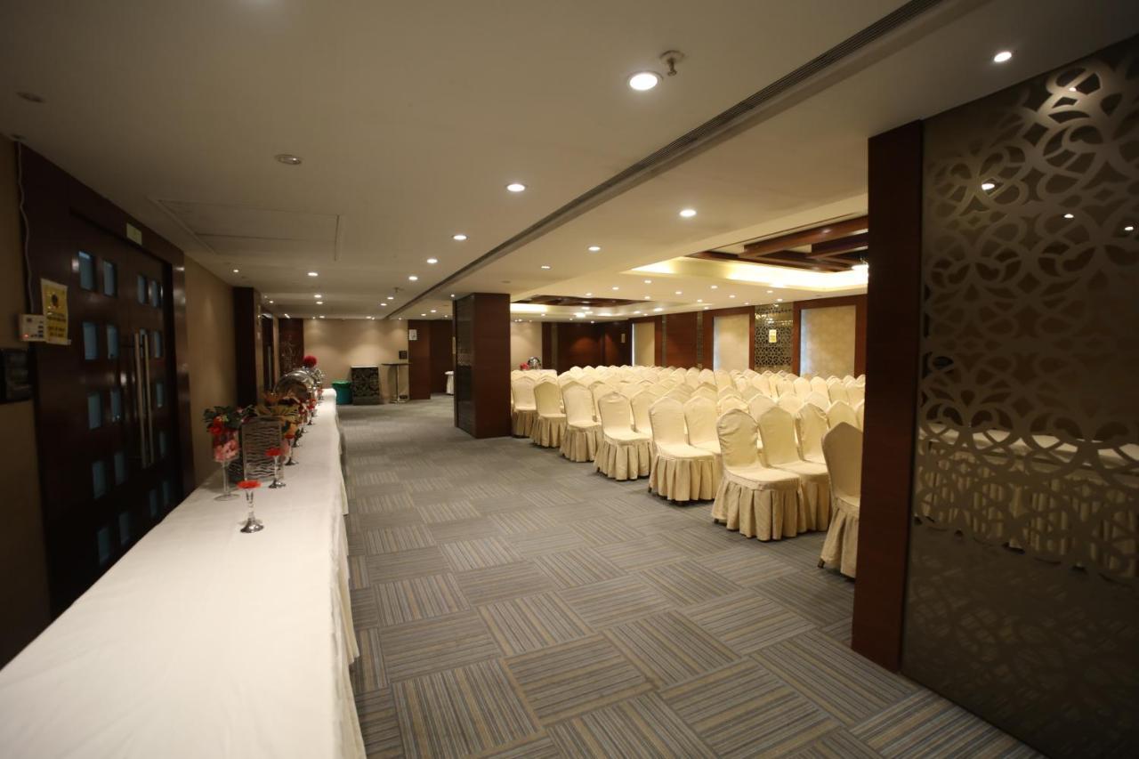 The Byke Suraj Plaza Pure Veg, Thane Hotel Exterior photo