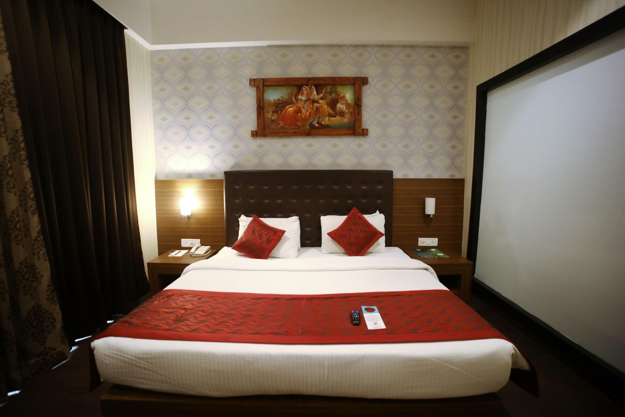 The Byke Suraj Plaza Pure Veg, Thane Exterior photo